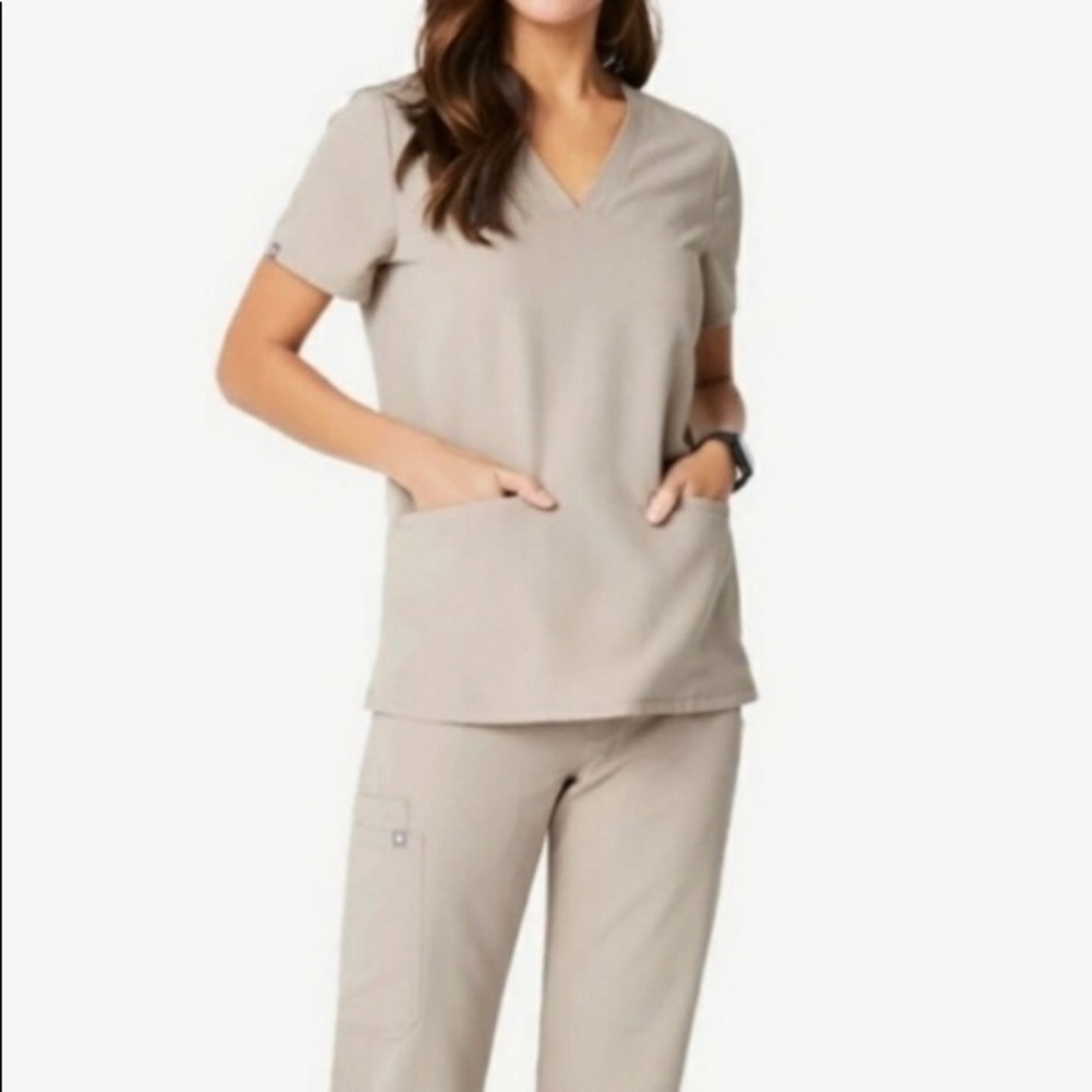NWOT Figs Casma scrub top in Boulder, size small